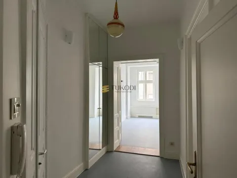 Izdavanje, poslovni prostor, 95m², Savski Venac, Beograd - image 11