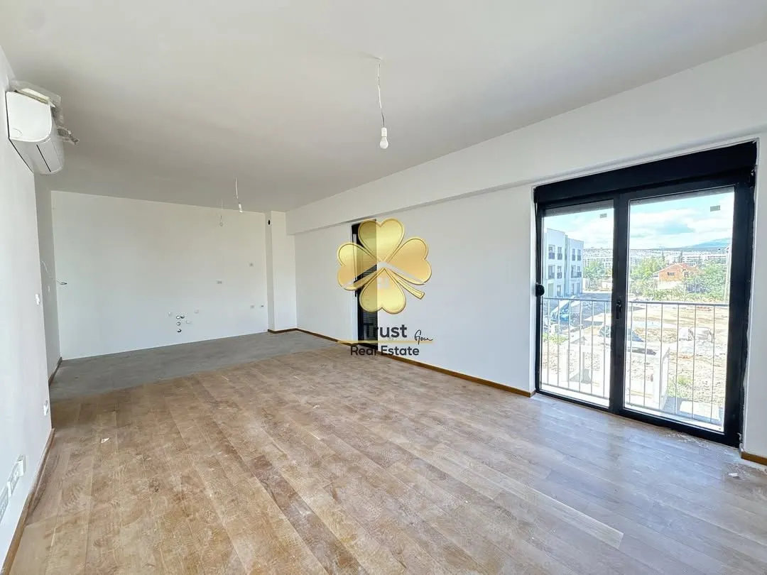 Prodaja, dvosoban stan, 76m², Zabjelo, Podgorica
