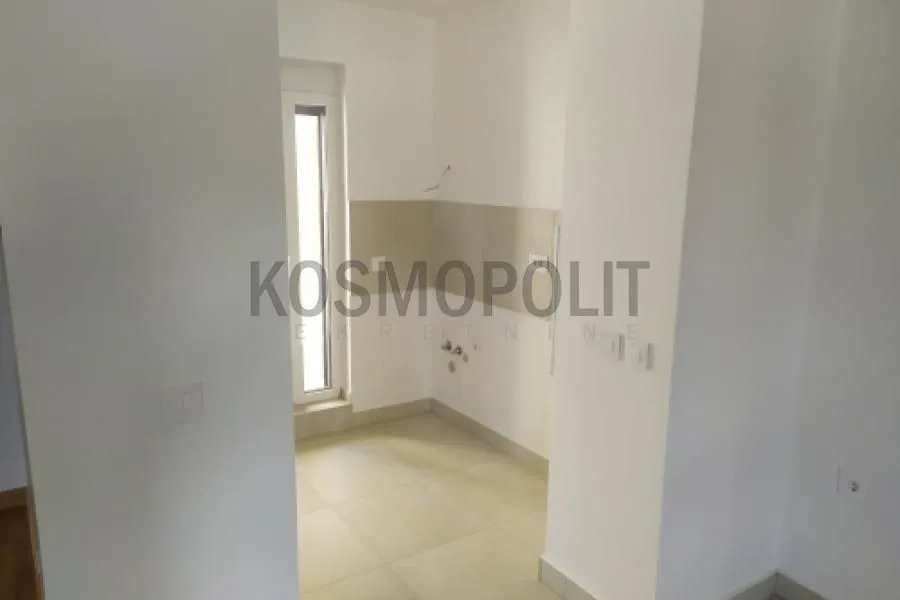 Prodaja, trosoban stan, 84m², Tošin bunar, Novi Beograd Sve Podlokacije