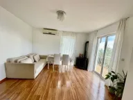 Izdavanje, trosoban stan, 120m², Bečići, Budva - image 9