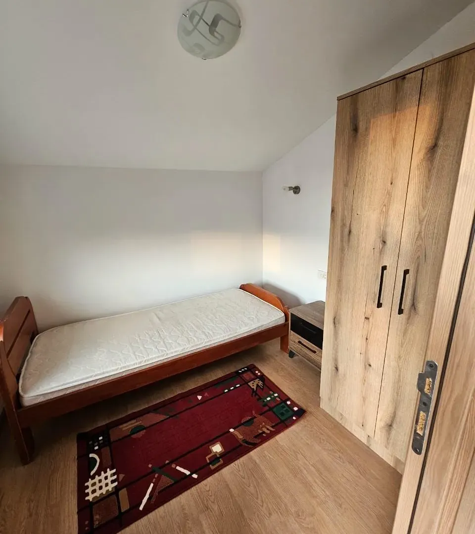 Izdavanje, jednosoban stan, 49m², Stari Aerodrom, Podgorica
