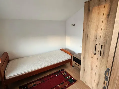 Izdavanje, jednosoban stan, 49m², Stari Aerodrom, Podgorica - image 2