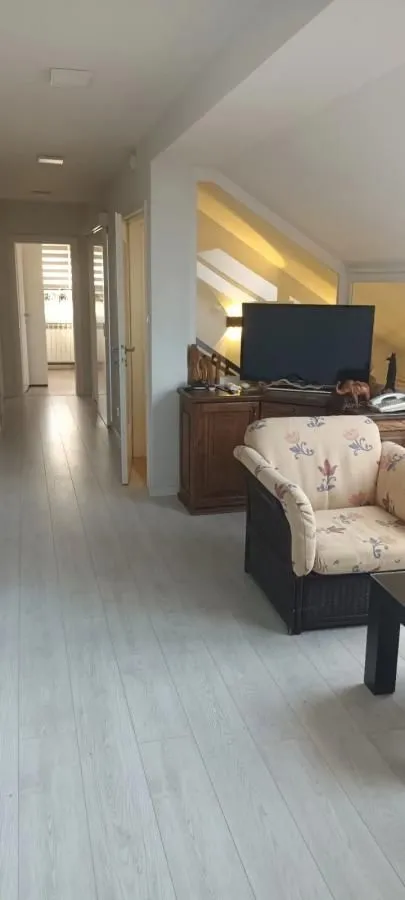 Rent, house, 280m², Zvezdarska Šuma, Zvezdara Sve Podlokacije