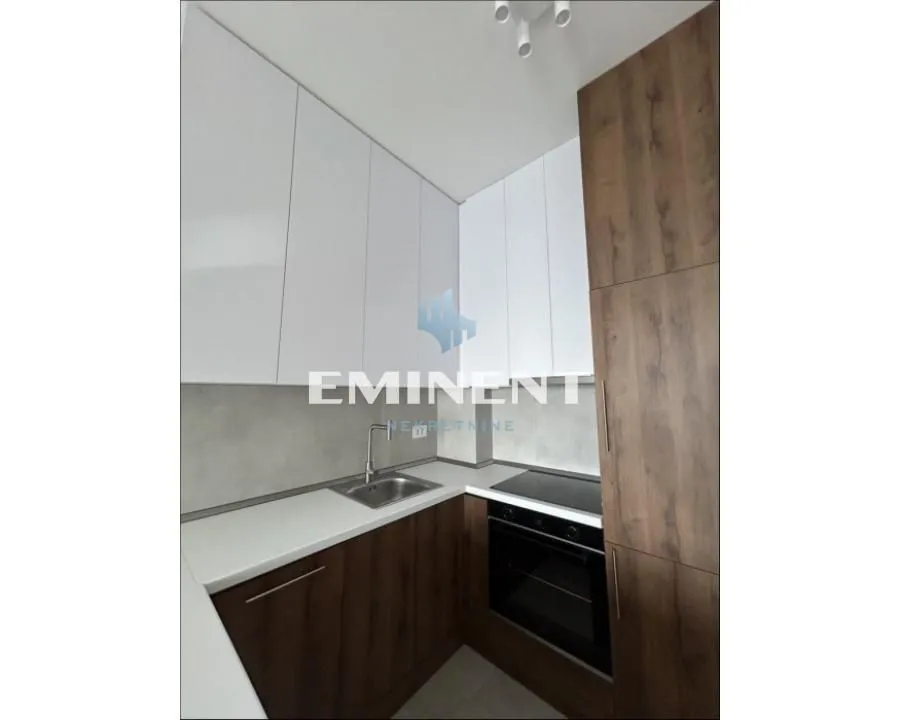 Izdavanje, dvosoban stan, 44m², Novi Beograd Blok 67, Novi Beograd Sve Podlokacije