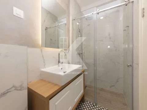 Izdavanje, trosoban stan, 95m², Kruševac, Podgorica - image 13