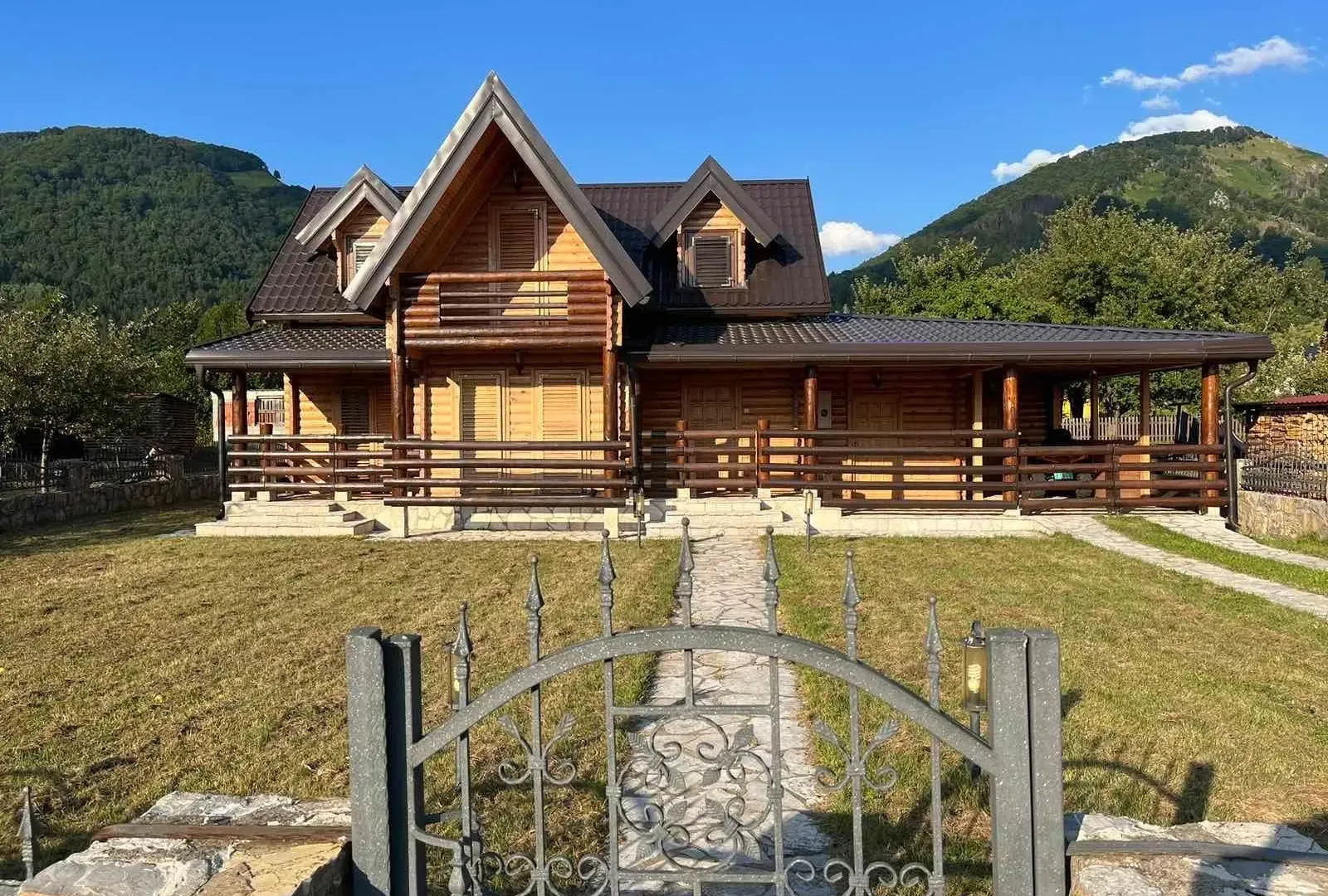Sale, house, 180m², Kolašin, Crna Gora