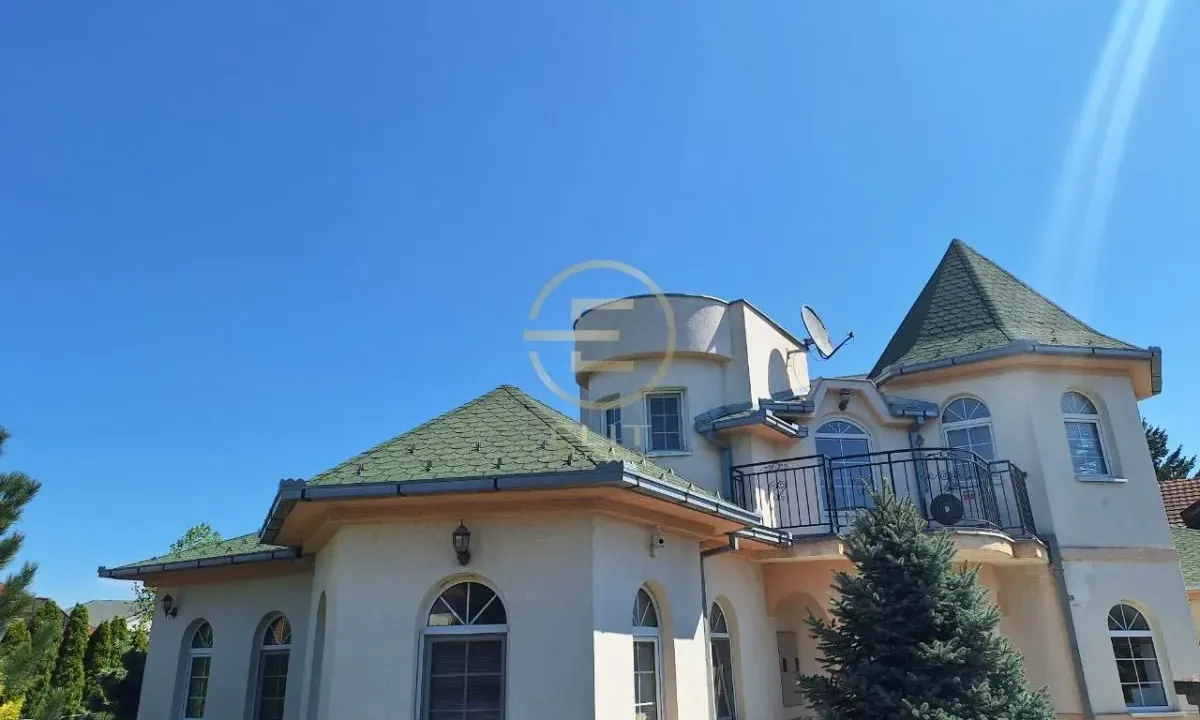 Sale, house, 338m², Tatarsko brdo, Petrovaradin