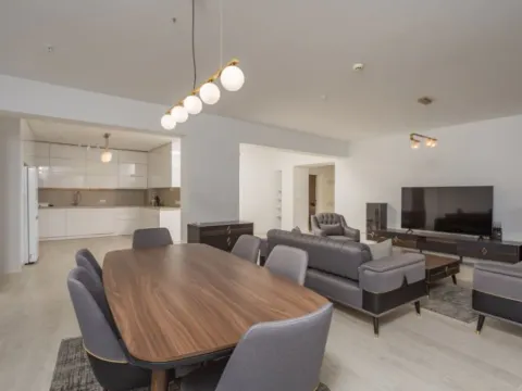 Sale, three bedroom apartment, 196m², Boreti, Budva - image 7