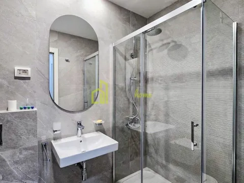 Izdavanje, jednosoban stan, 47m², Central Point, Podgorica - image 14