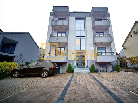 Izdavanje, jednosoban stan, 54m², Stari Aerodrom, Podgorica - image 1