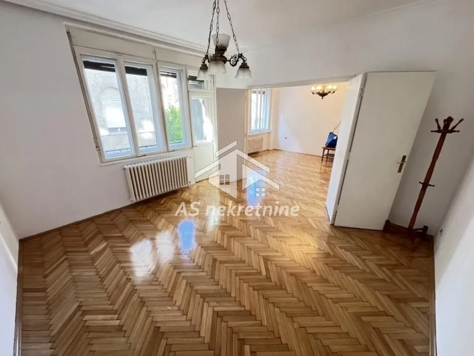 Rent, three bedroom apartment, 66m², Stari Grad, Beograd