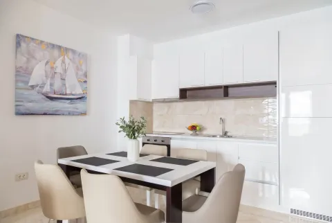 Prodaja, trosoban stan, 89m², Bečići, Budva - image 3