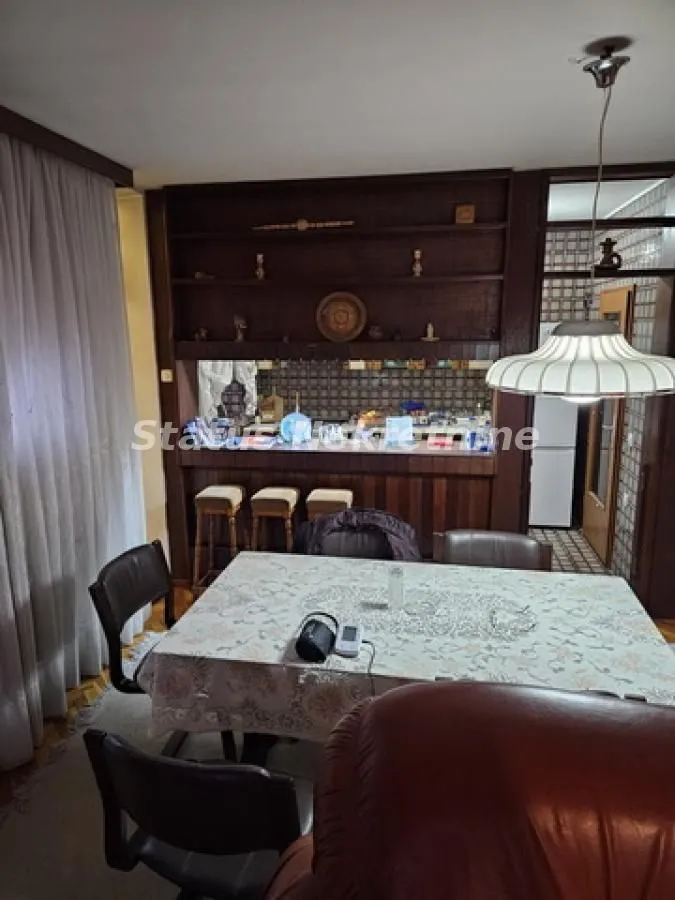 Prodaja, kuća, 260m², Kać, Novi Sad Sve Podlokacije