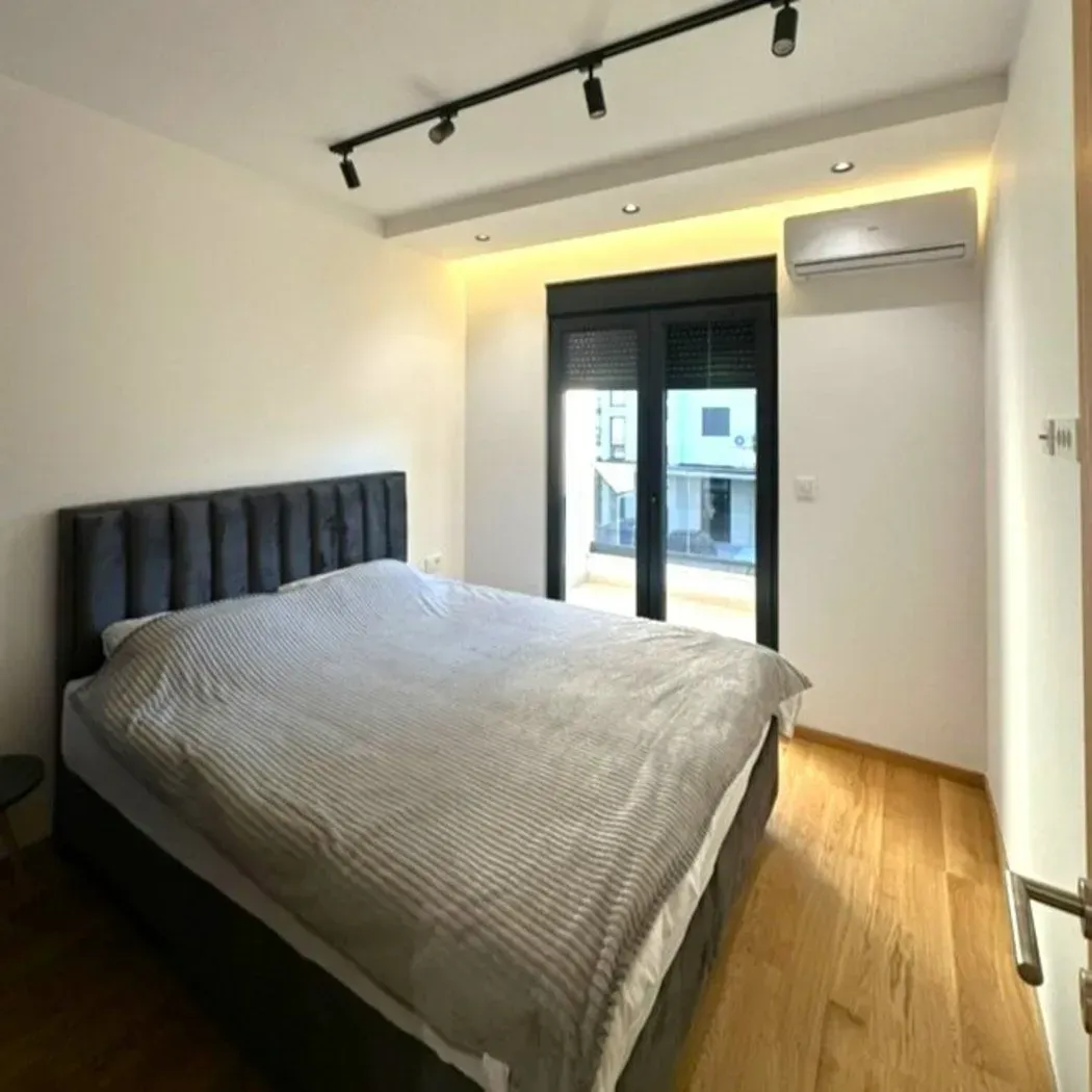 Izdavanje, dvosoban stan, 69m², City Kvart, Podgorica