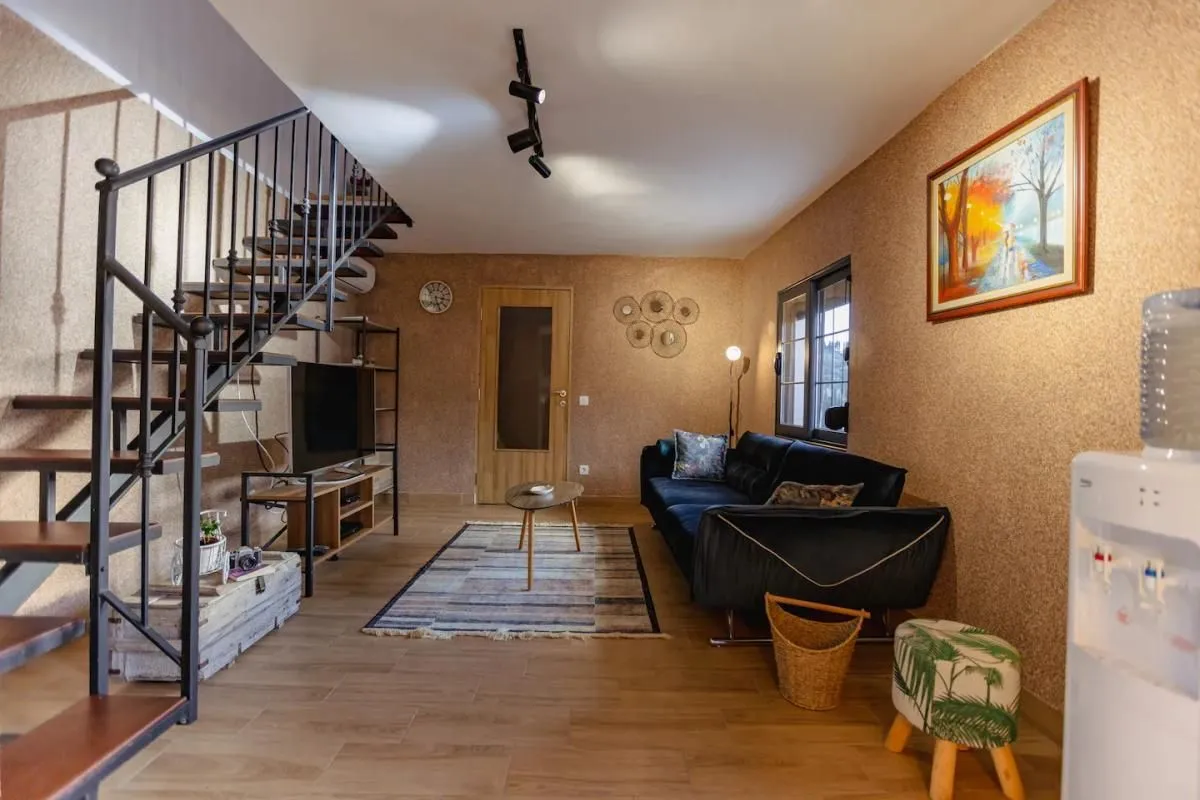 Prodaja, kuća, 70m², Lepetani, Tivat