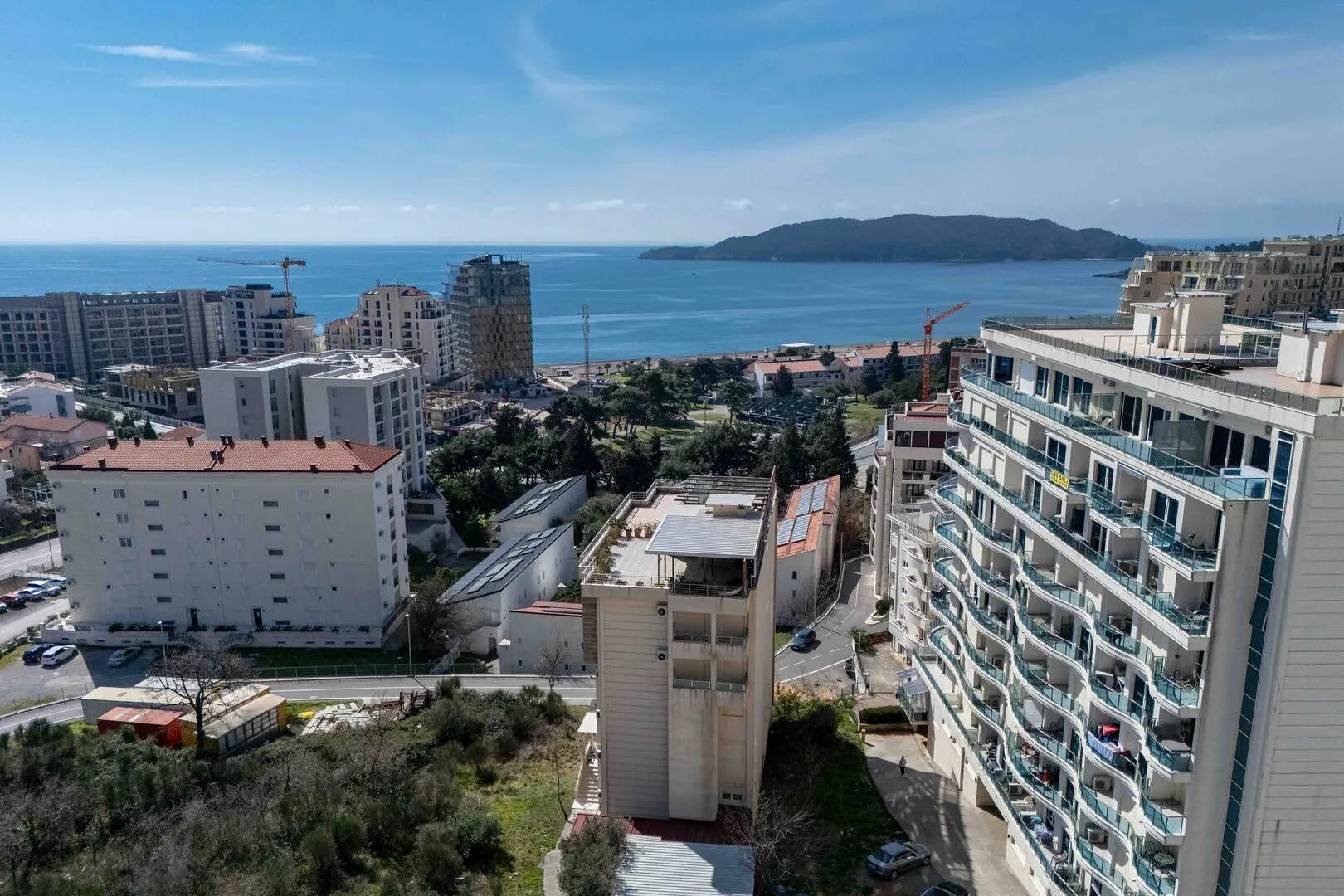 Sale, three bedroom apartment, 115m², Bečići, Budva