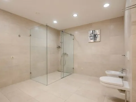 Prodaja, kuća, 317m², Reževići, Budva - image 28