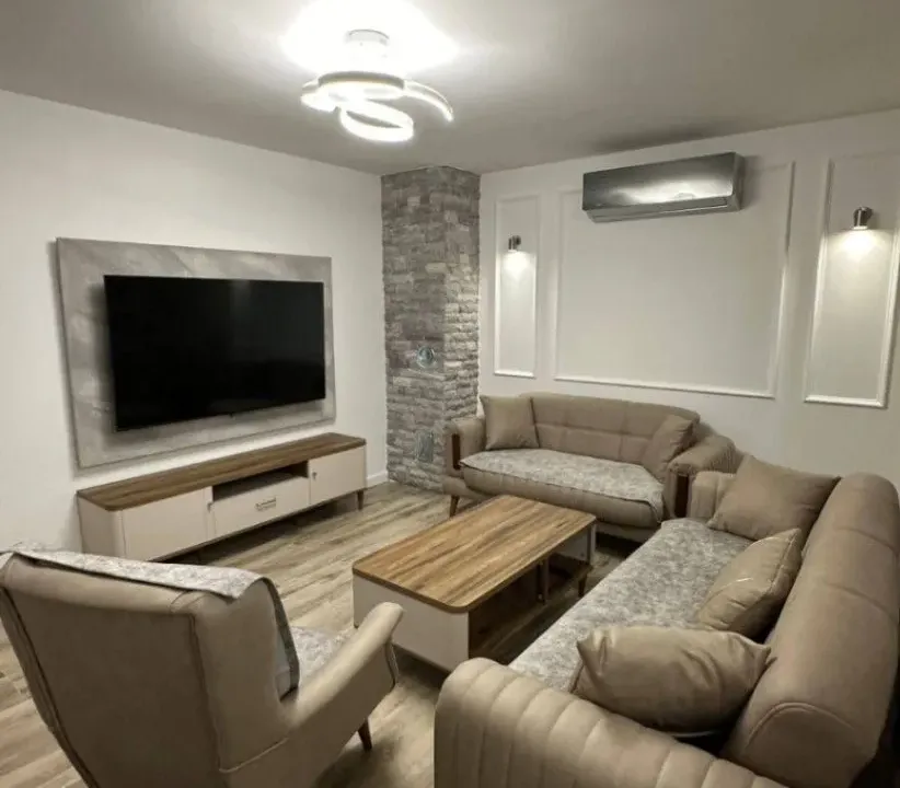 Prodaja, dvosoban stan, 75m², Tuški Put, Podgorica