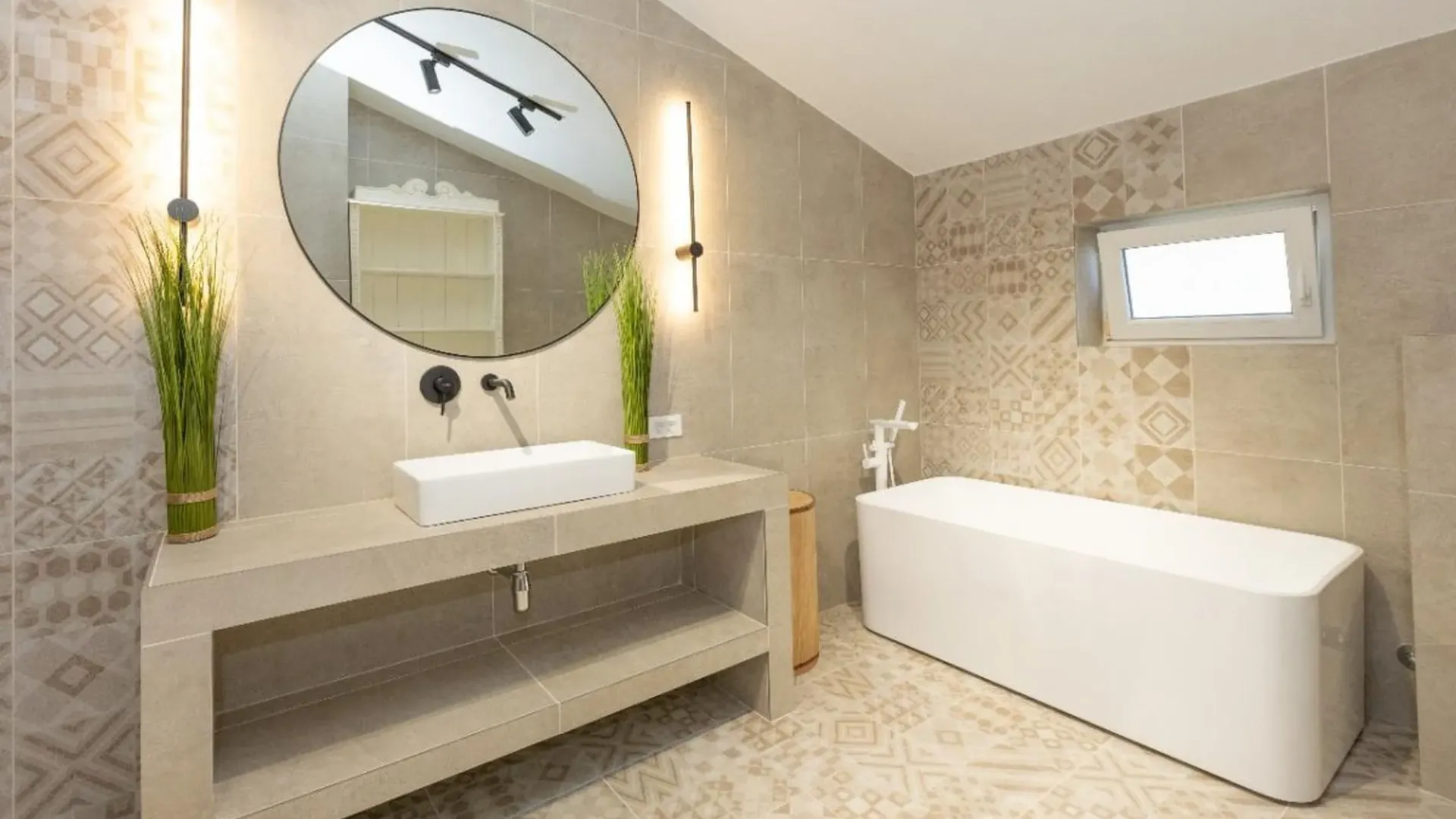 Prodaja, kuća, 234m², Tivat, Crna Gora