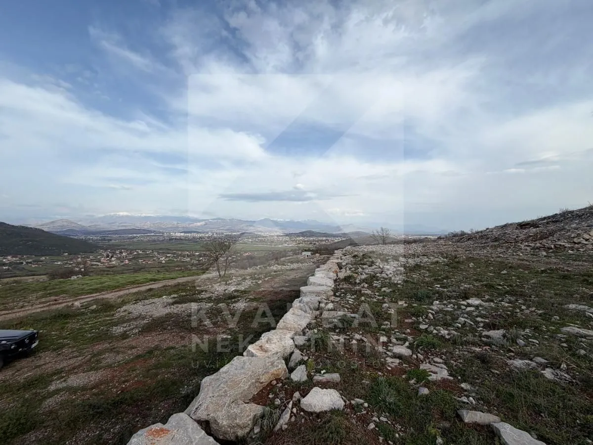 Prodaja, plac, 800m², Beri, Podgorica
