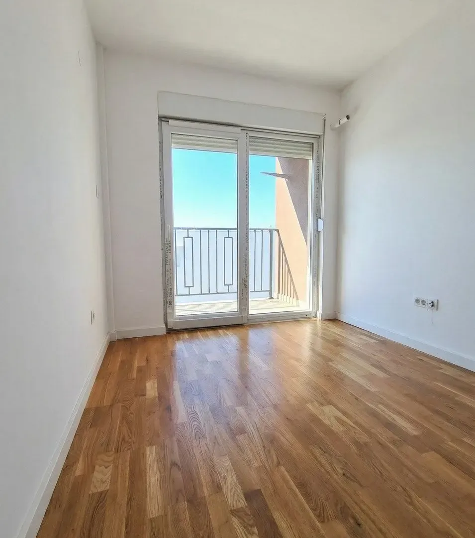 Prodaja, dvosoban stan, 68m², Ljubović, Podgorica
