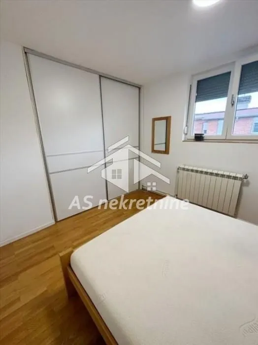 Izdavanje, trosoban stan, 72m², Novi Beograd Blok 29, Novi Beograd Sve Podlokacije