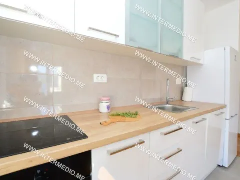 Izdavanje, jednosoban stan, 45m², Đenovići, Herceg Novi - image 8