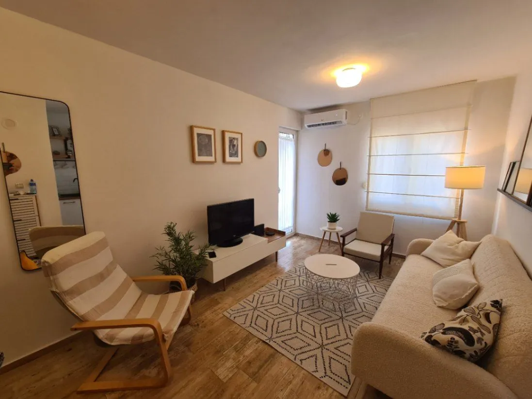 Rent, two bedroom apartment, 40m², Dubovica, Budva