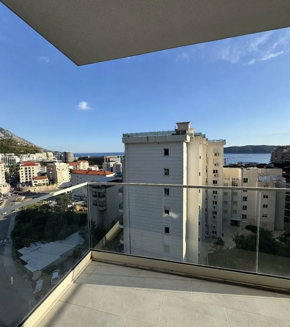 Sale, two bedroom apartment, 74m², Bečići, Budva