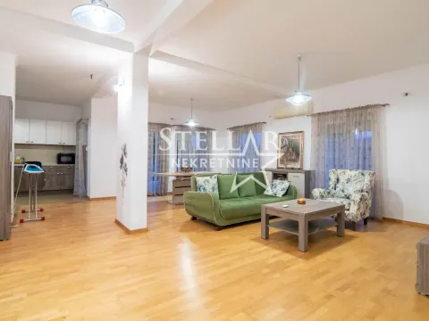 Rent, house, 170m², Jastreb, Danilovgrad - image 3