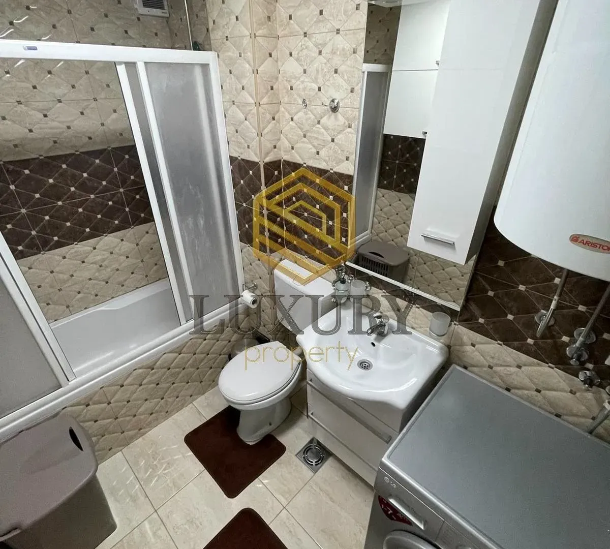 Prodaja, dvosoban stan, 75m², Ljubović, Podgorica