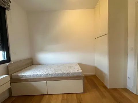 Rent, three bedroom apartment, 95m², City Kvart, Podgorica - image 12