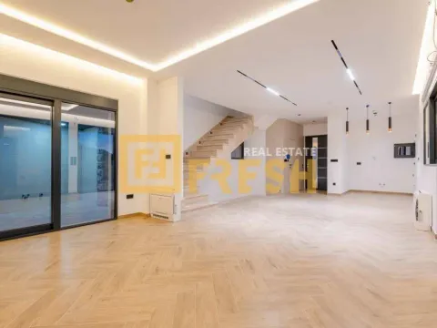 Sale, house, 240m², Budva, Crna Gora - image 7