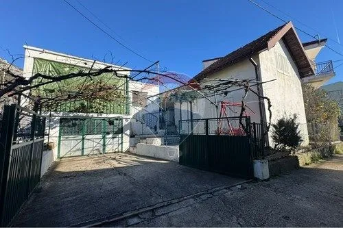 Prodaja, kuća, 200m², Šušanj, Bar
