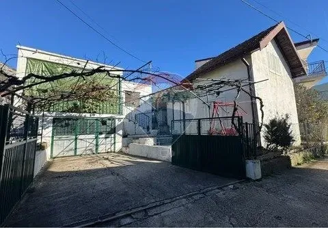Prodaja, kuća, 200m², Šušanj, Bar