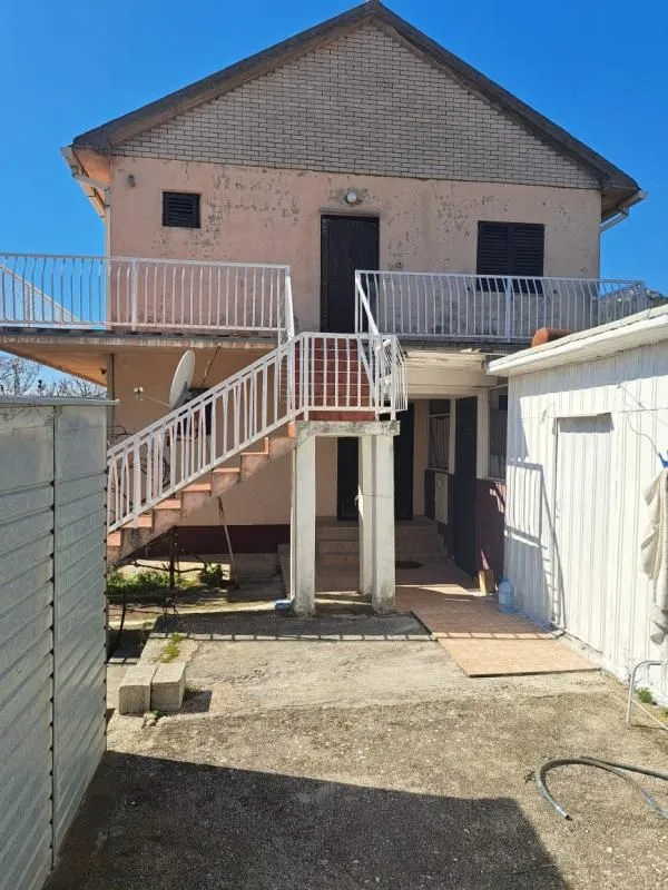 Prodaja, kuća, 200m², Sutomore, Bar