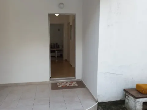 Rent, house, 60m², Škaljari, Kotor - image 15