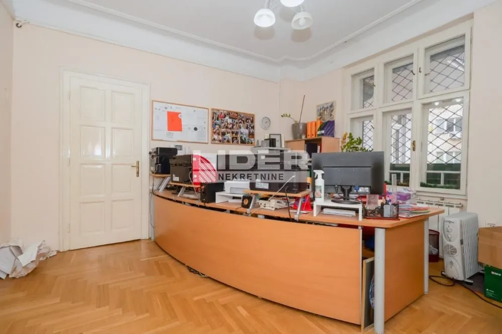 Rent, apartment, 87m², Stari Grad, Beograd
