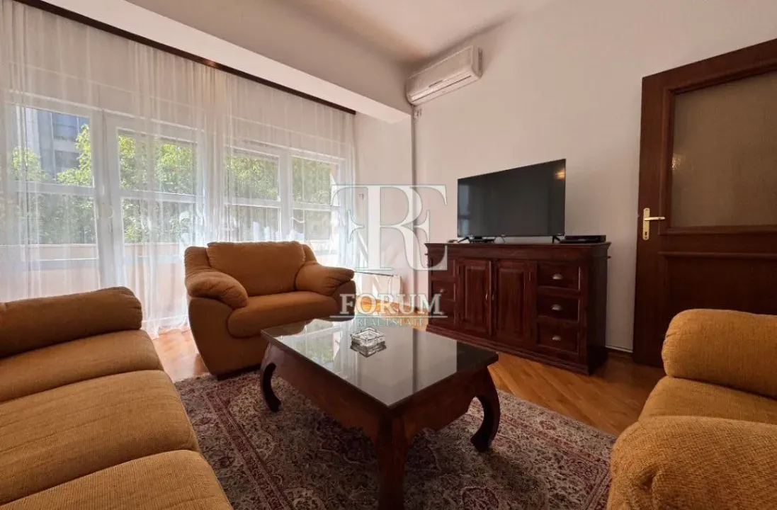 Izdavanje, jednosoban stan, 70m², Centar, Podgorica