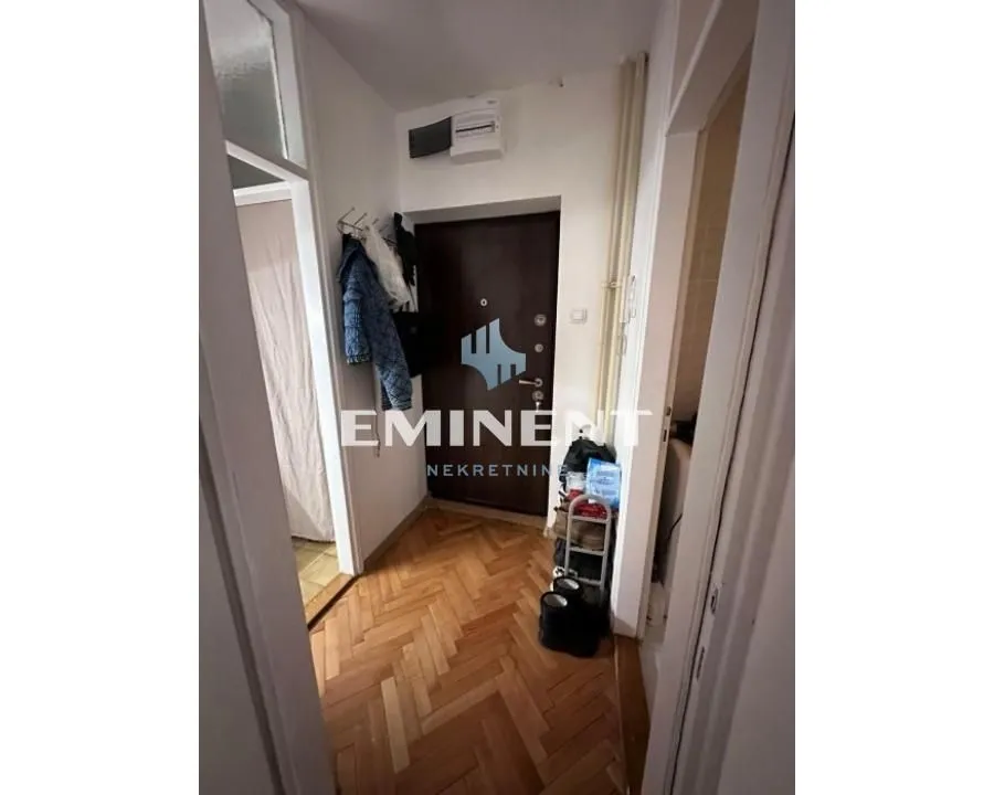Rent, two bedroom apartment, 40m², Stari Grad, Beograd