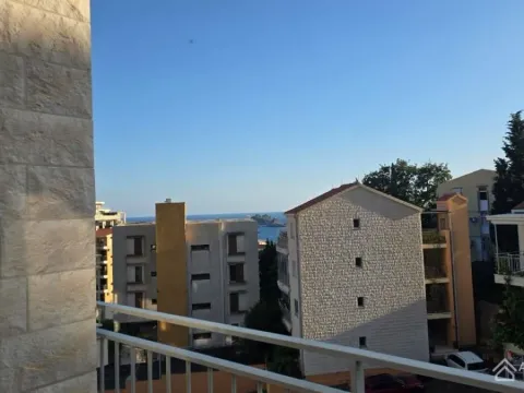 Sale, one bedroom apartment, 50m², Petrovac, Budva - image 2