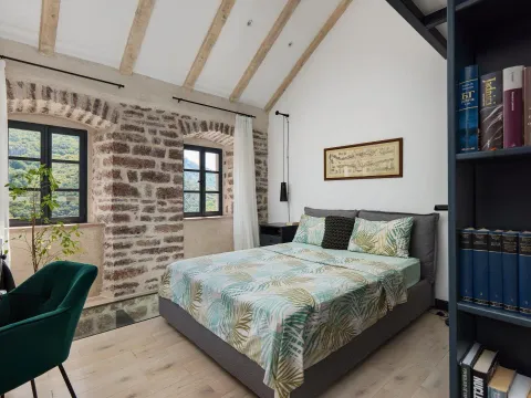 Prodaja, kuća, 293m², Donja Lastva, Tivat - image 25