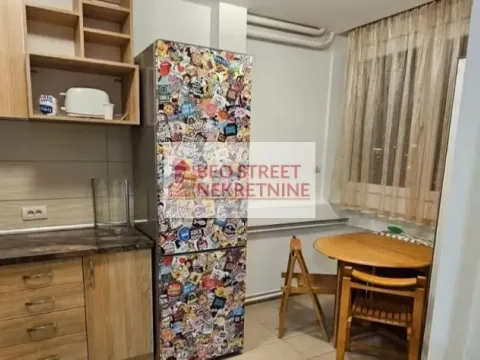 Izdavanje, trosoban stan, 71m², Novi Beograd Blok 37, Novi Beograd Sve Podlokacije - image 3