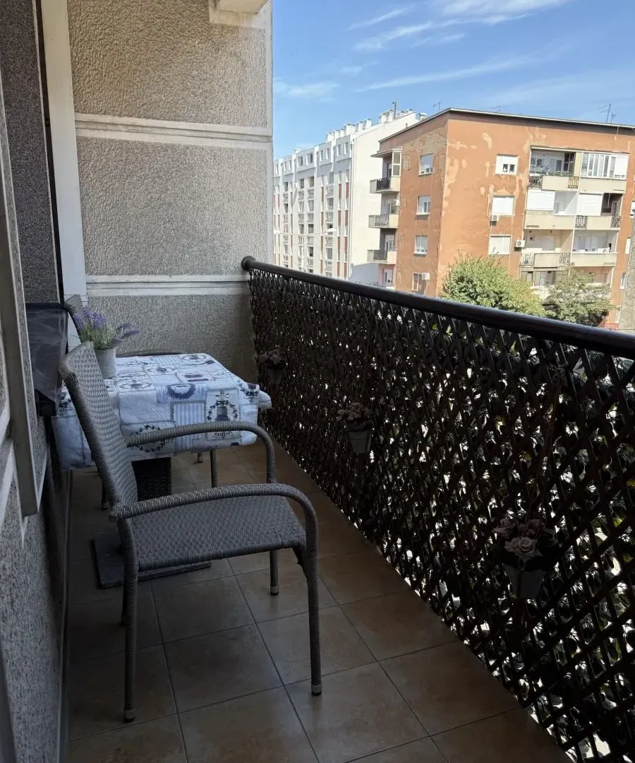 Izdavanje, četvorosoban stan, 75m², Vukov Spomenik, Zvezdara Sve Podlokacije