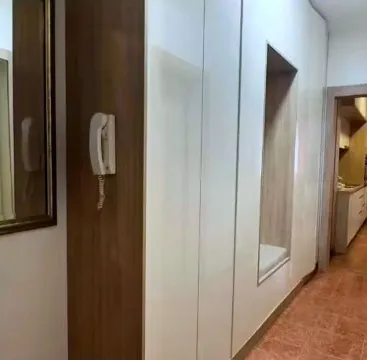 Izdavanje, dvosoban stan, 70m², Centar, Tivat - image 9