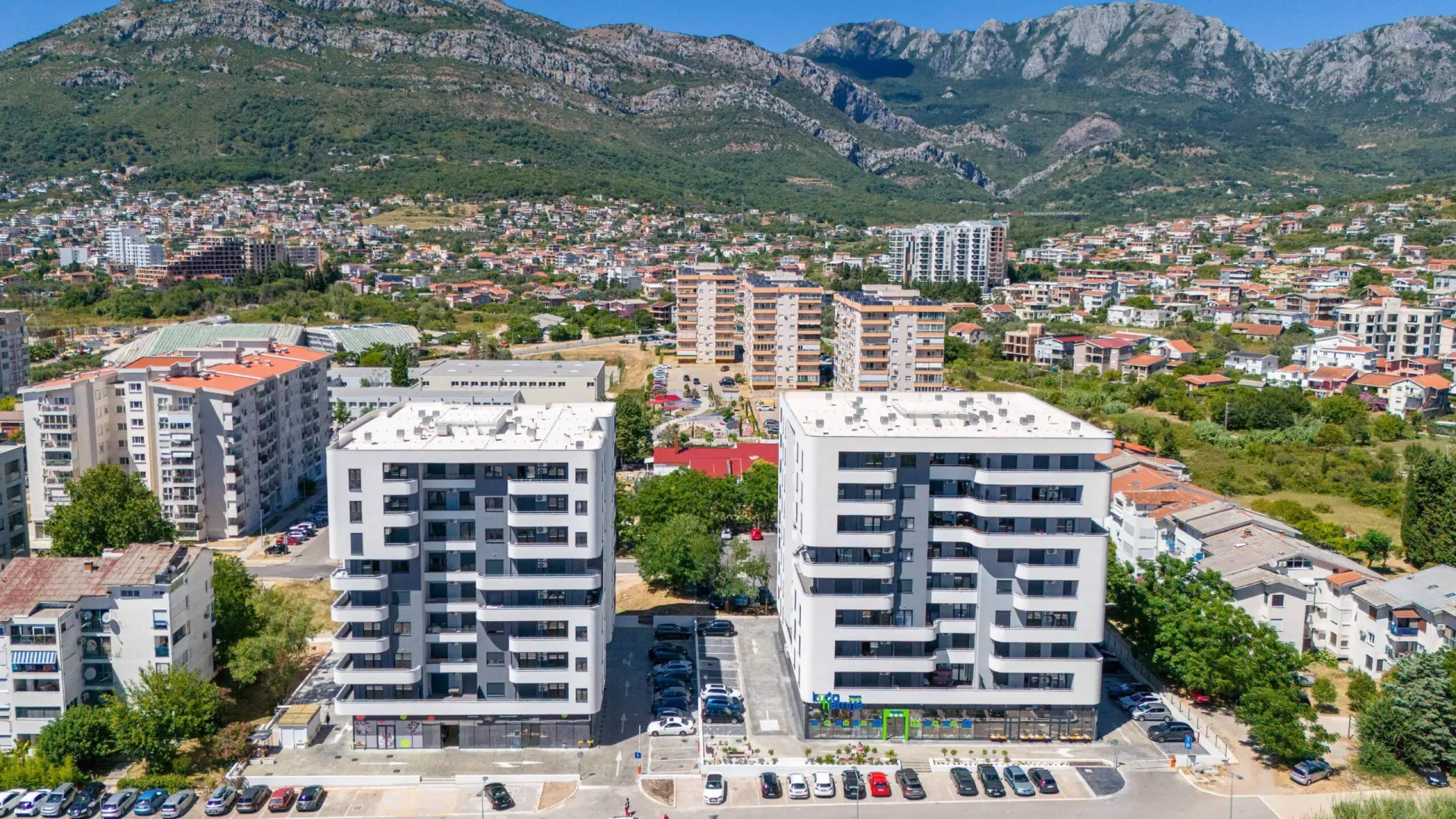 Prodaja, dvosoban stan, 65m², Centar, Bar