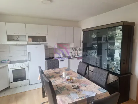 Rent, two bedroom apartment, 130m², Tološi, Podgorica - image 11