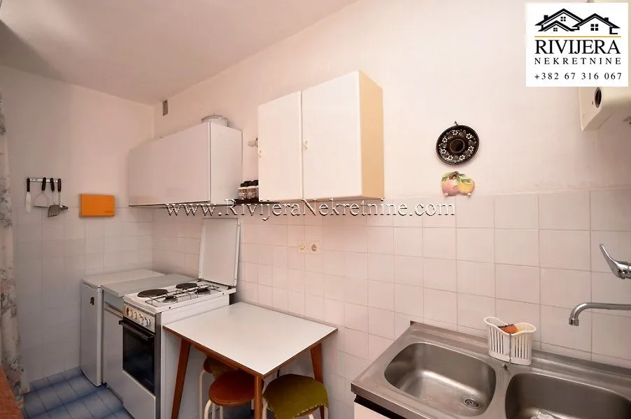 Prodaja, dvosoban stan, 54m², Centar, Herceg Novi