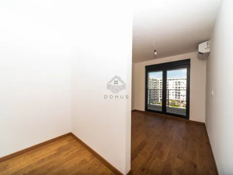 Prodaja, dvosoban stan, 110m², Tološi, Podgorica - image 7