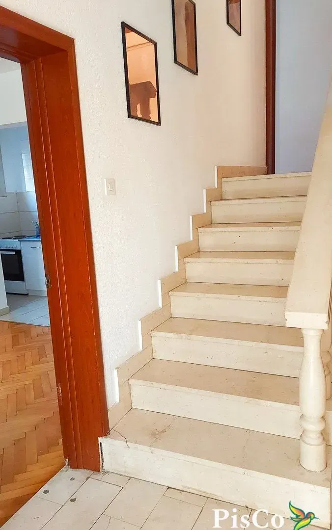 Rent, house, 250m², Preko Morače, Podgorica